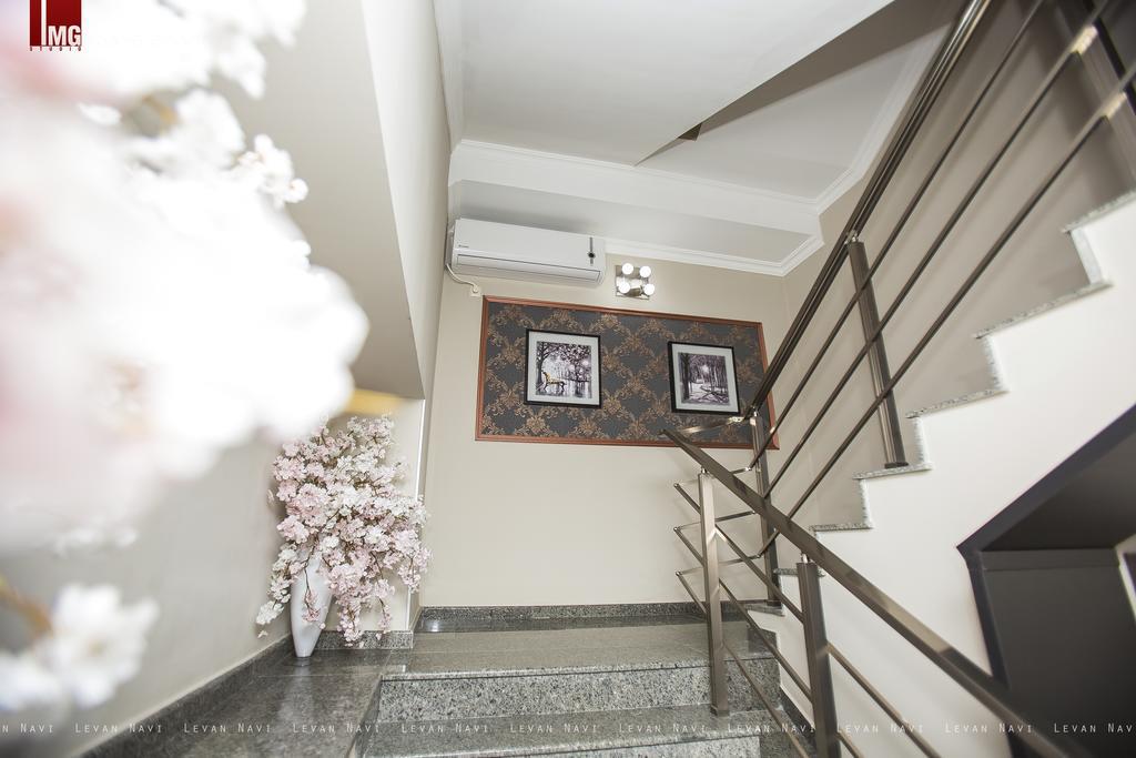 Royal Venezia Hotel Batumi Exterior photo